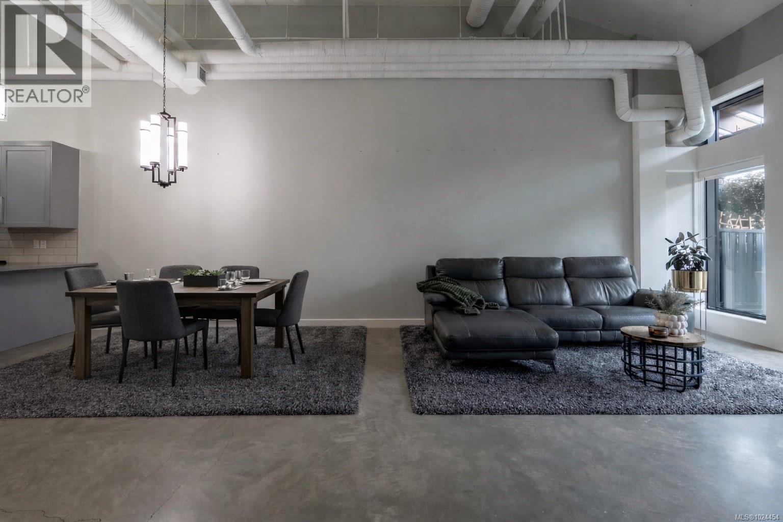 108 2049 Country Club Way, Langford