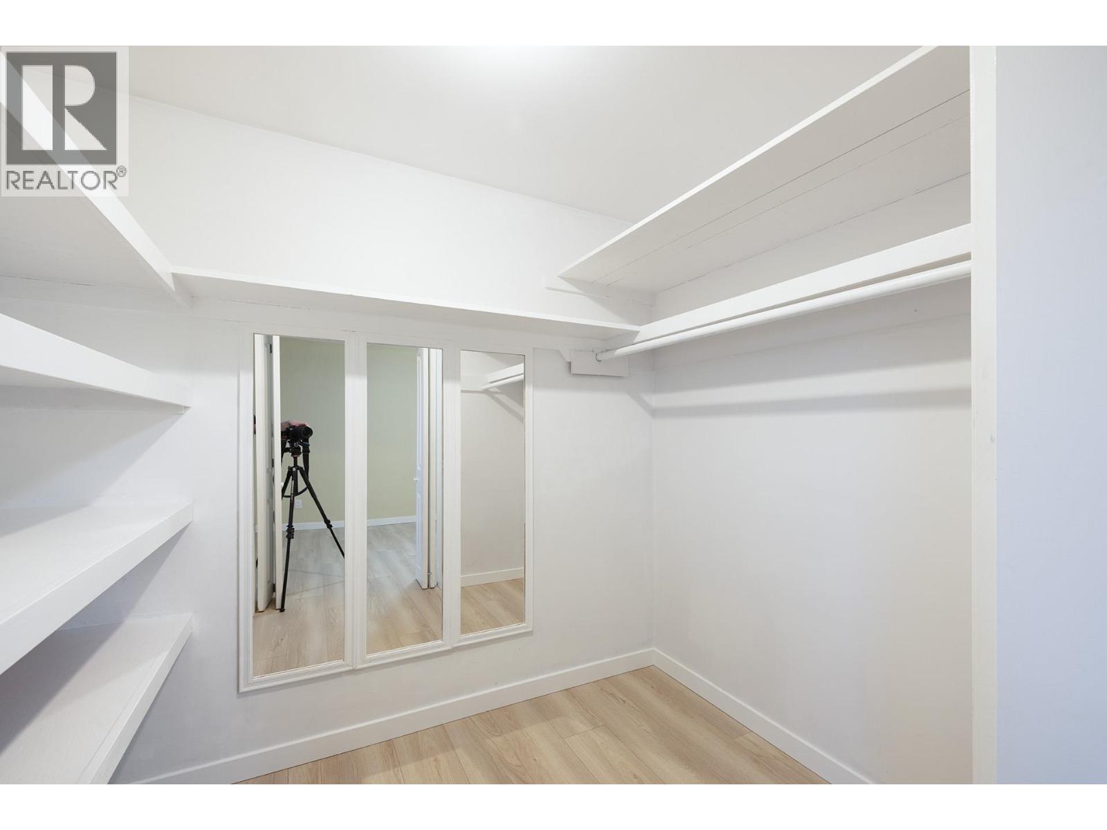 111 BONNYMUIR DRIVE, West Vancouver