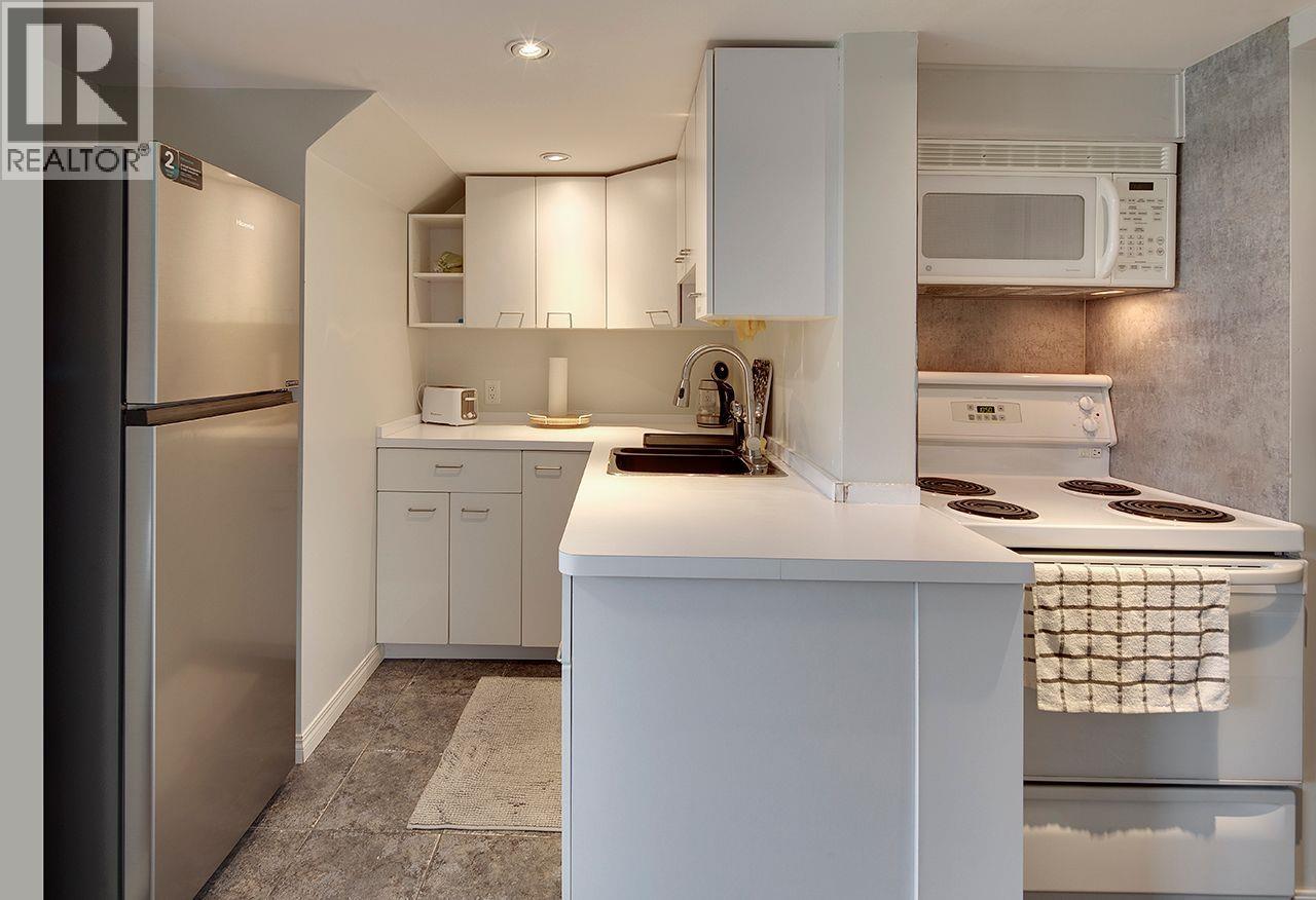 3436 WELLINGTON STREET, Port Coquitlam