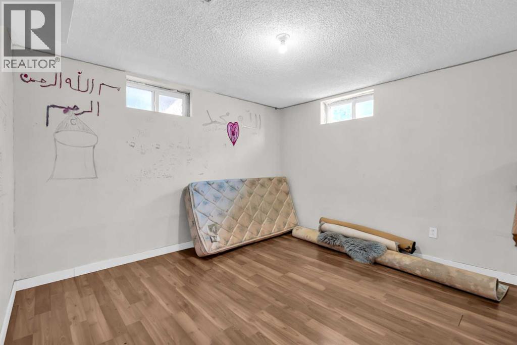 Single Family House Bungalow for Sale in   Street SE Southview Calgary 