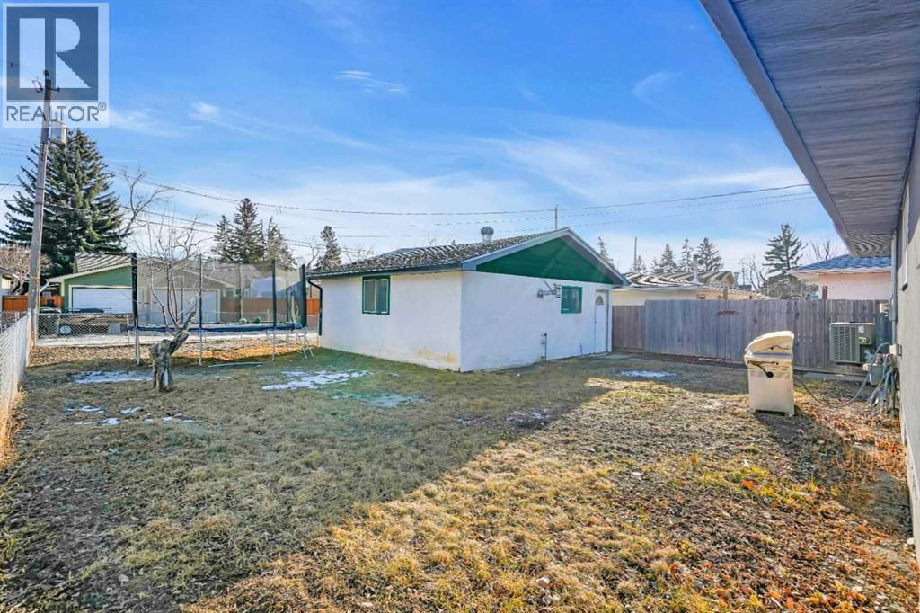 Single Family House Bungalow for Sale in   Street SE Southview Calgary 