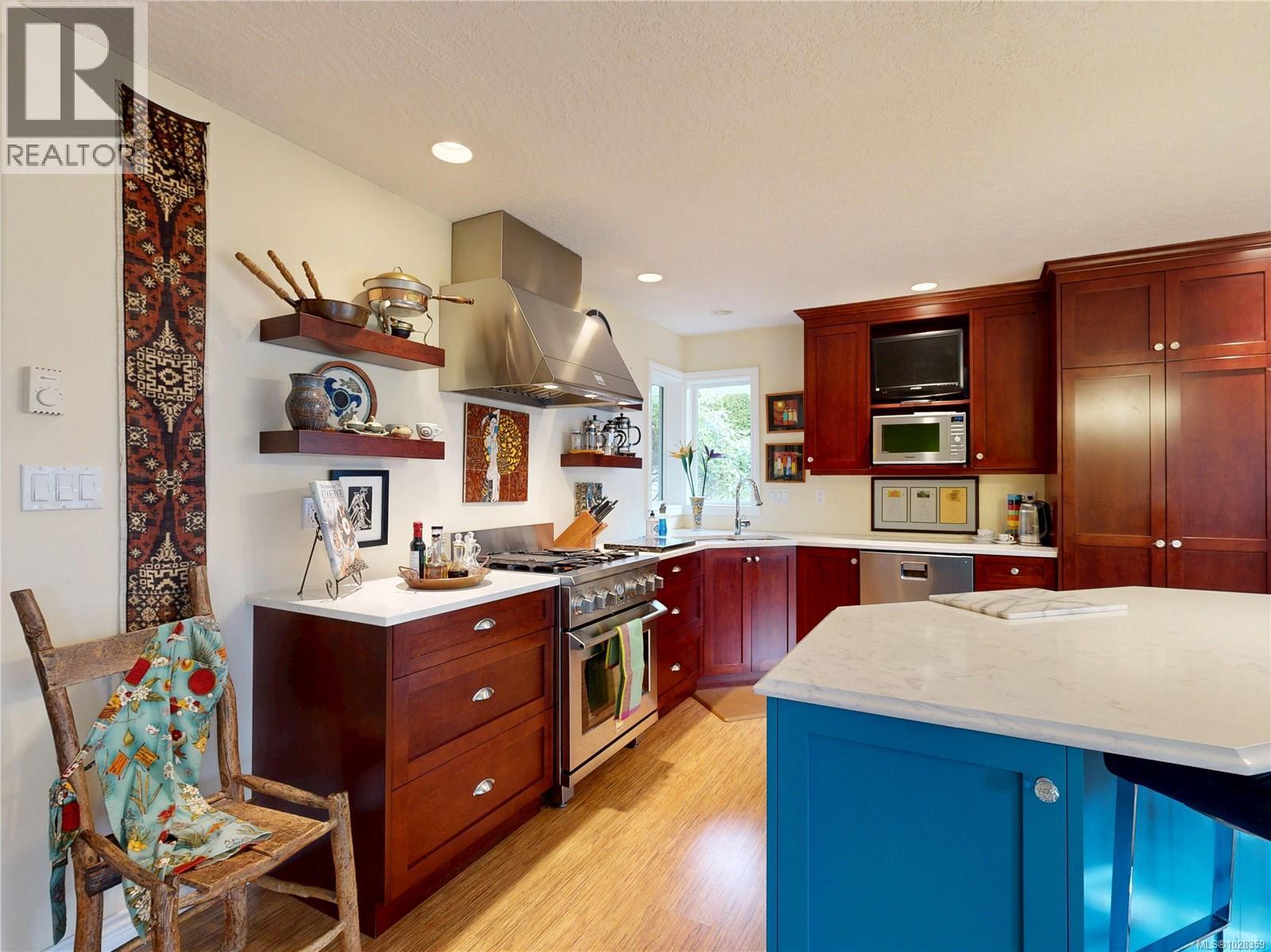  1607 Marshalls Place, Sooke