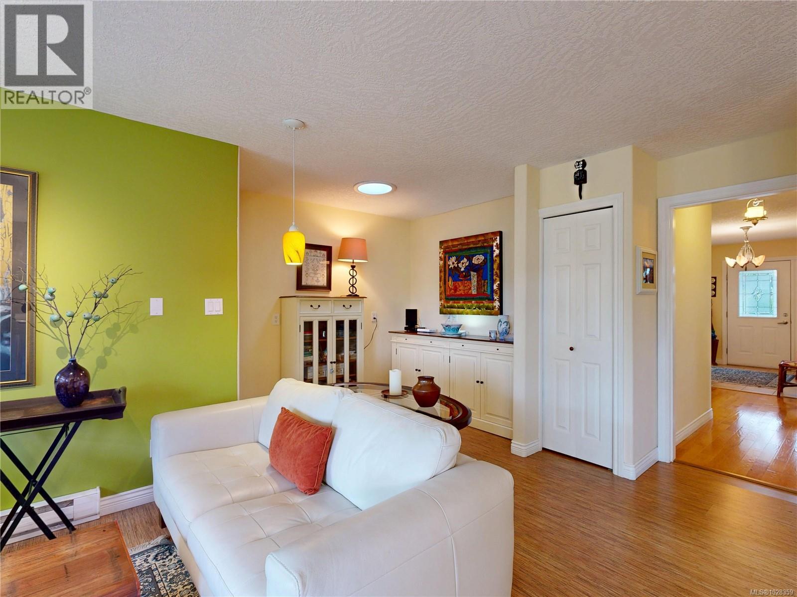  1607 Marshalls Place, Sooke