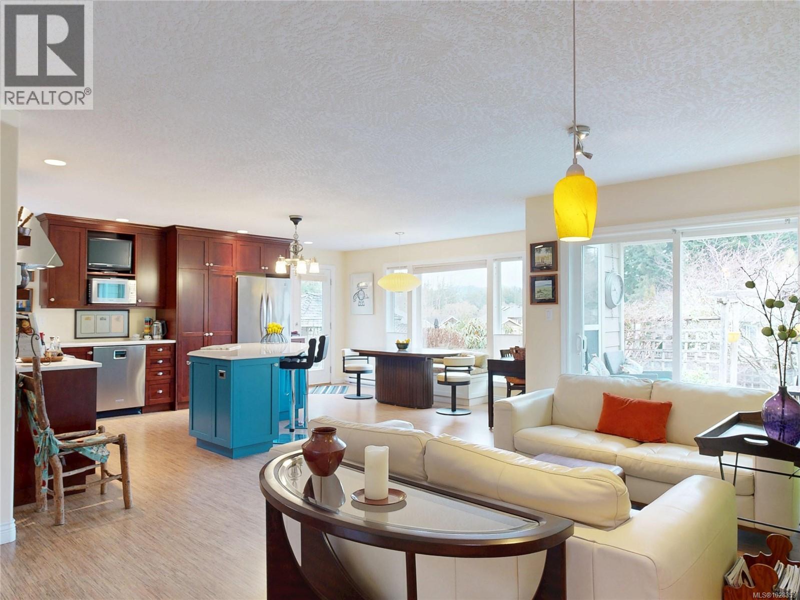  1607 Marshalls Place, Sooke