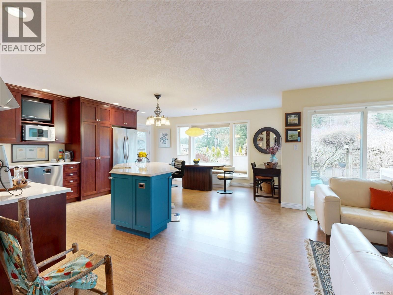  1607 Marshalls Place, Sooke