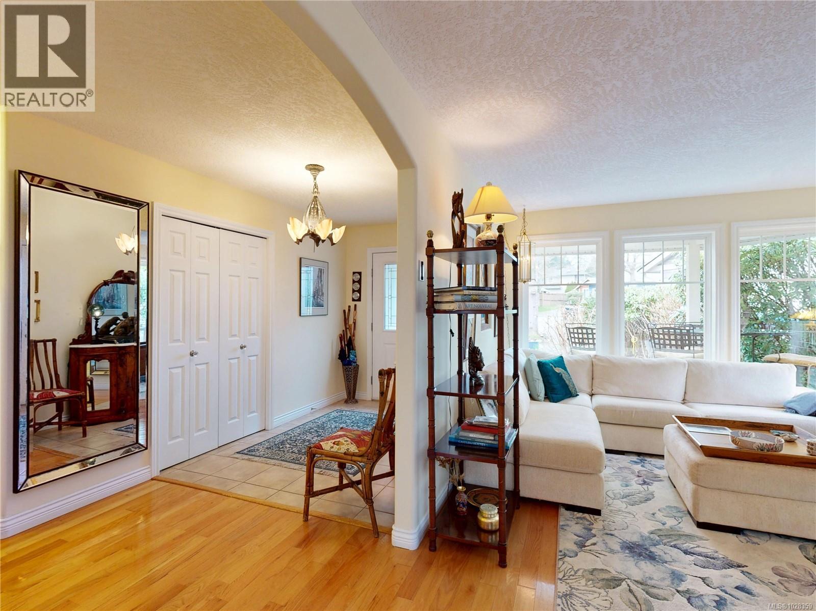  1607 Marshalls Place, Sooke