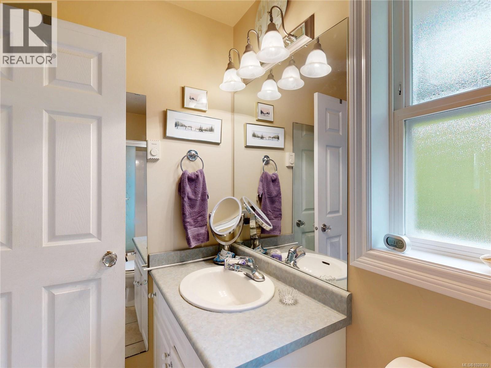  1607 Marshalls Place, Sooke