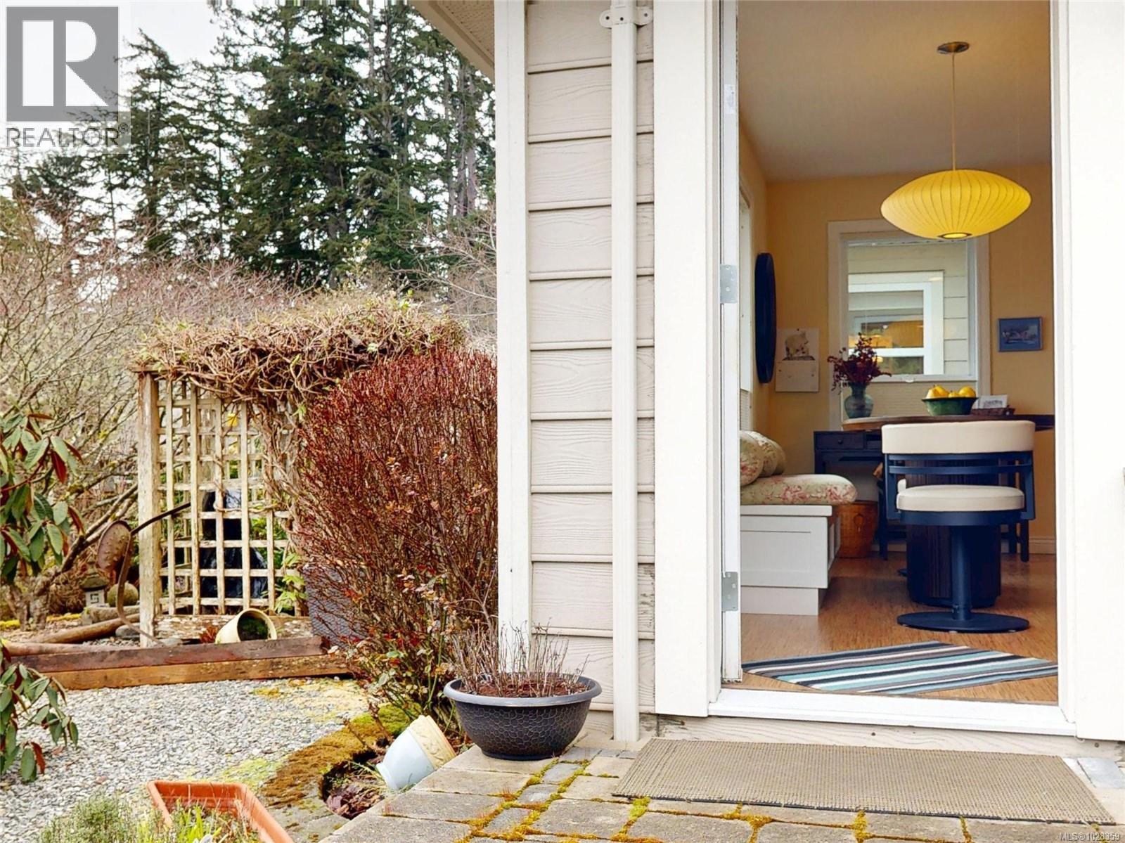  1607 Marshalls Place, Sooke