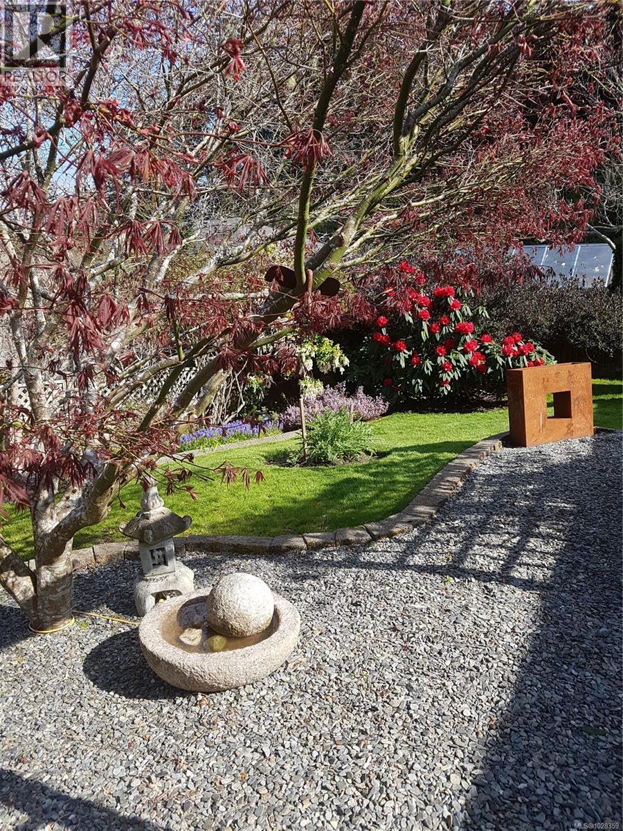  1607 Marshalls Place, Sooke