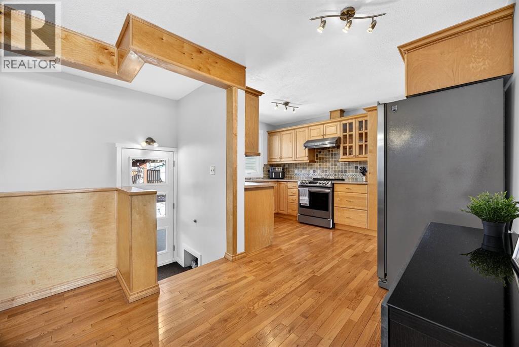 Single Family House Bungalow for Sale in  Windermere Road SW Wildwood Calgary 