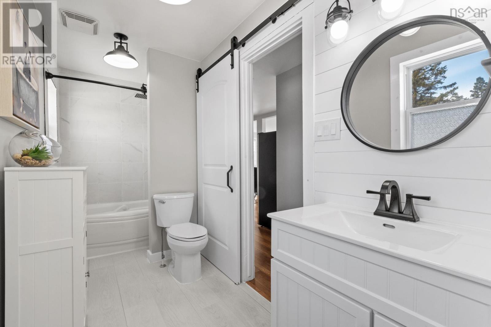 Property 48 of 51 of 143 Oxley Steele Road