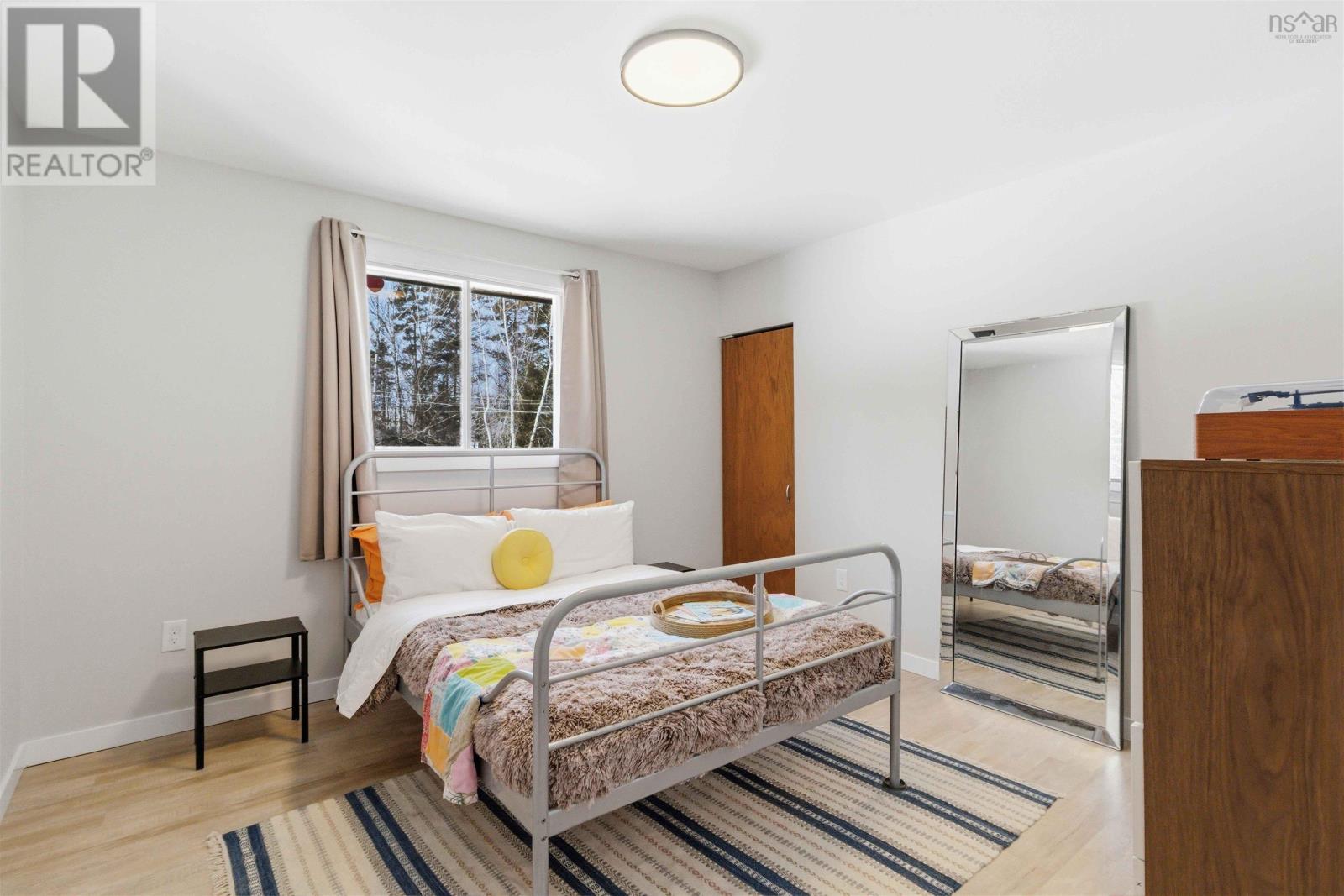 Property 25 of 45 of 18 Charleswood Drive