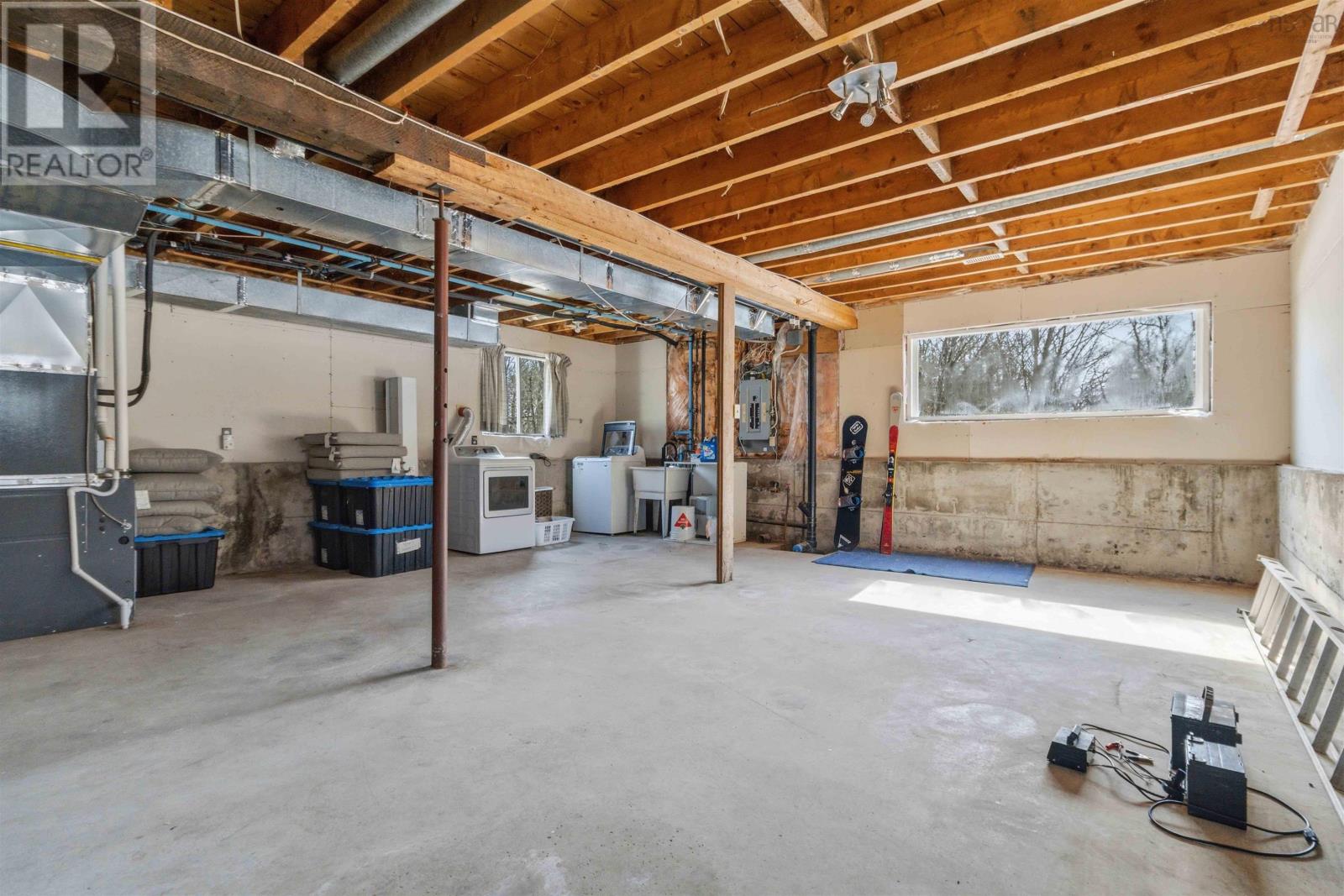 Property 33 of 45 of 18 Charleswood Drive