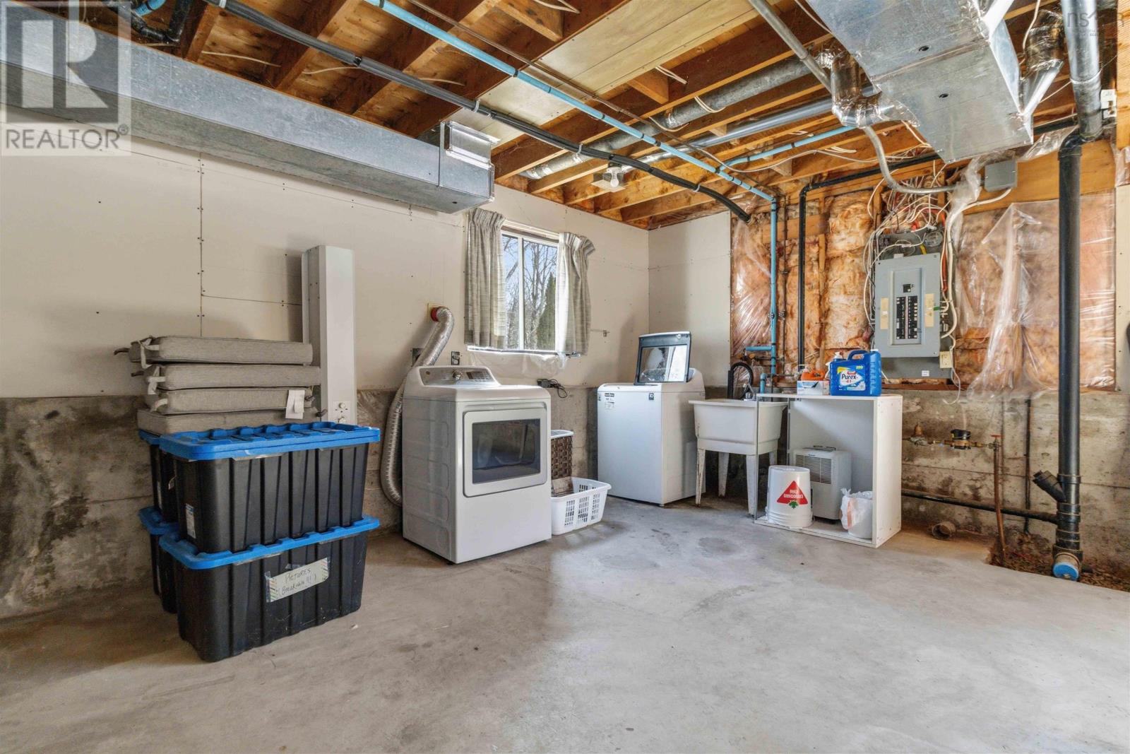 Property 34 of 45 of 18 Charleswood Drive