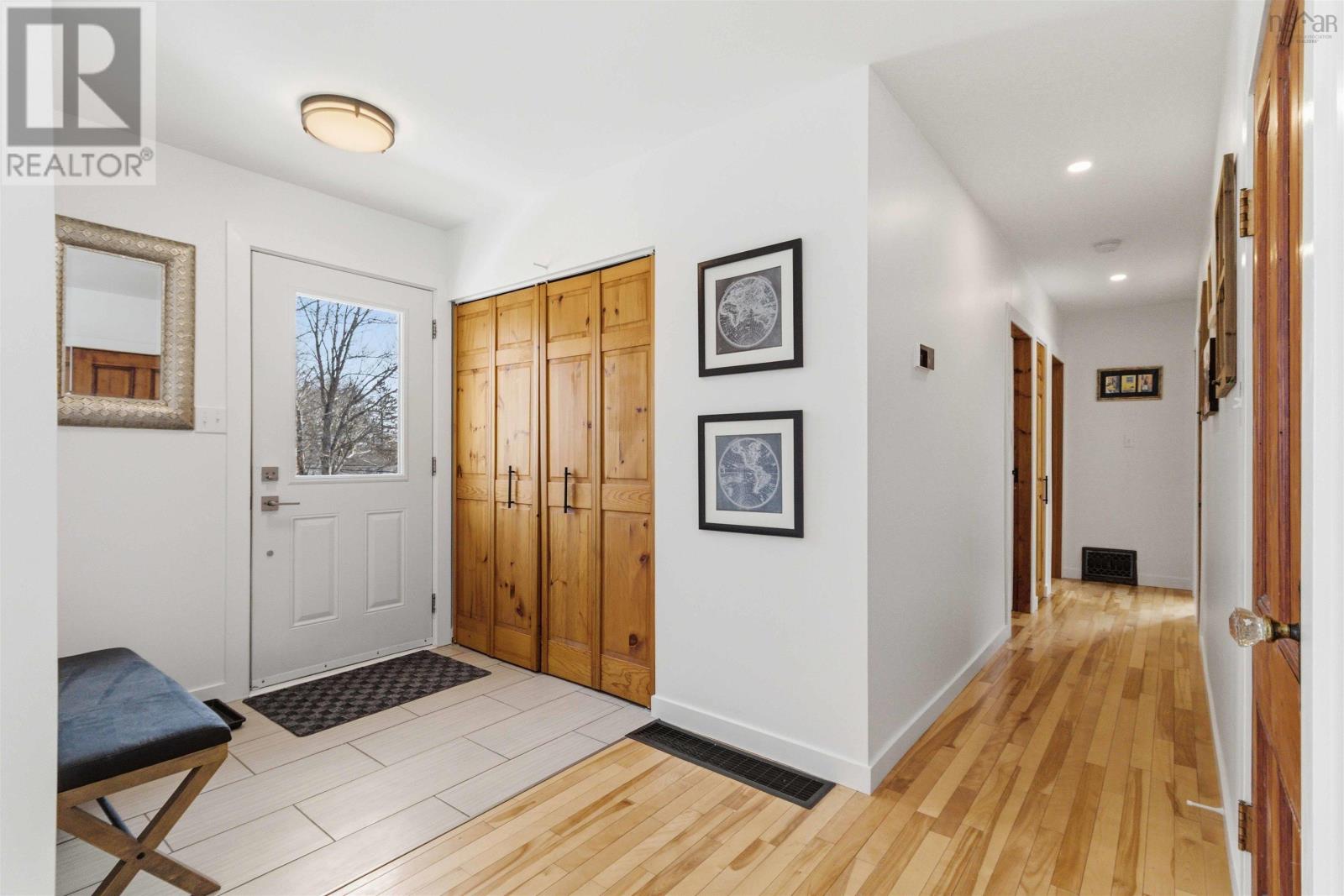 Property 5 of 45 of 18 Charleswood Drive