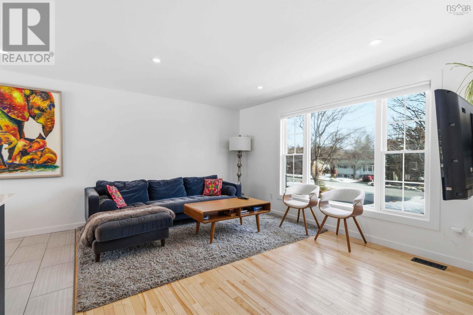 Property 6 of 45 of 18 Charleswood Drive