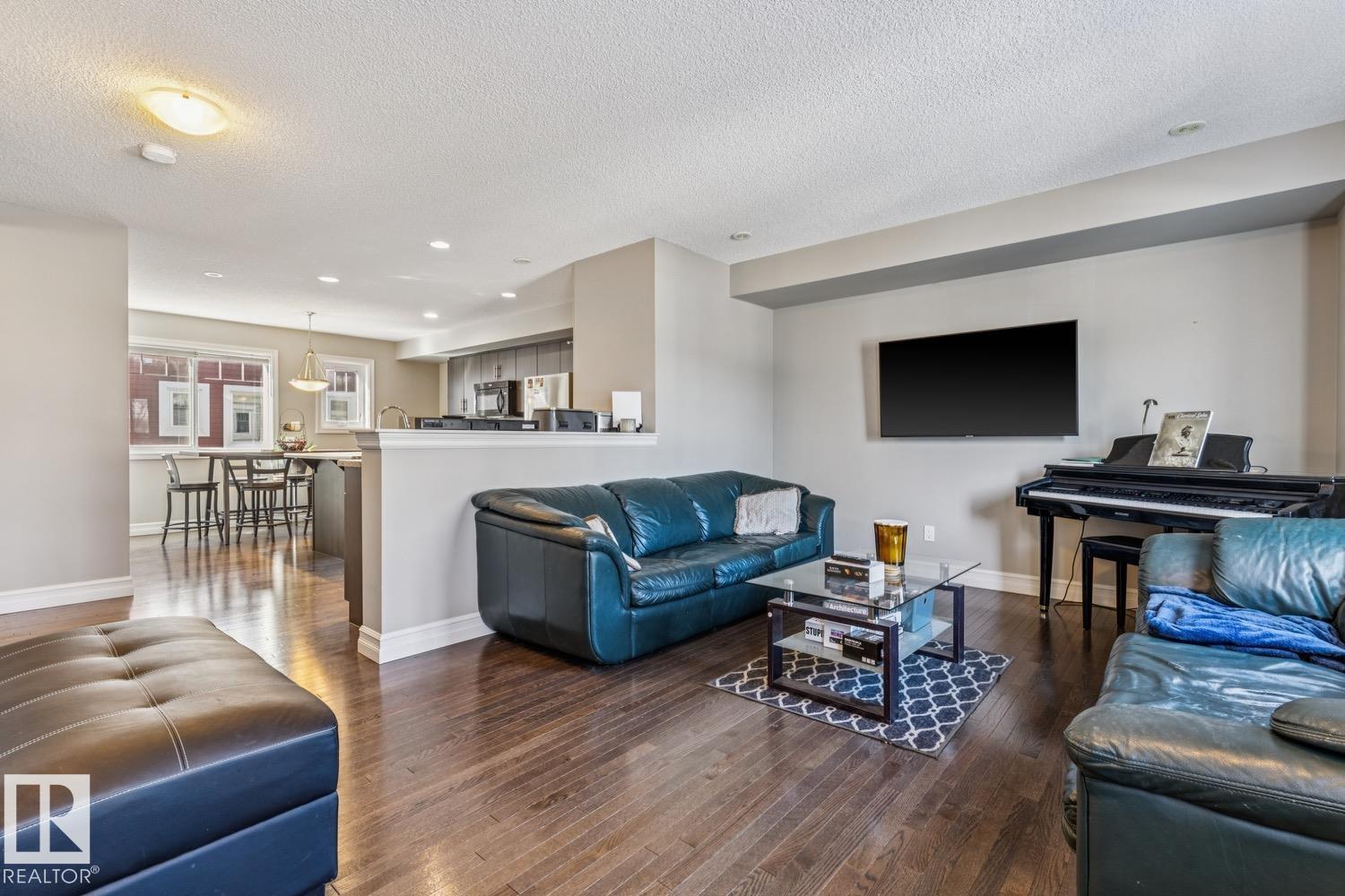 5409 3 AV SW - 12