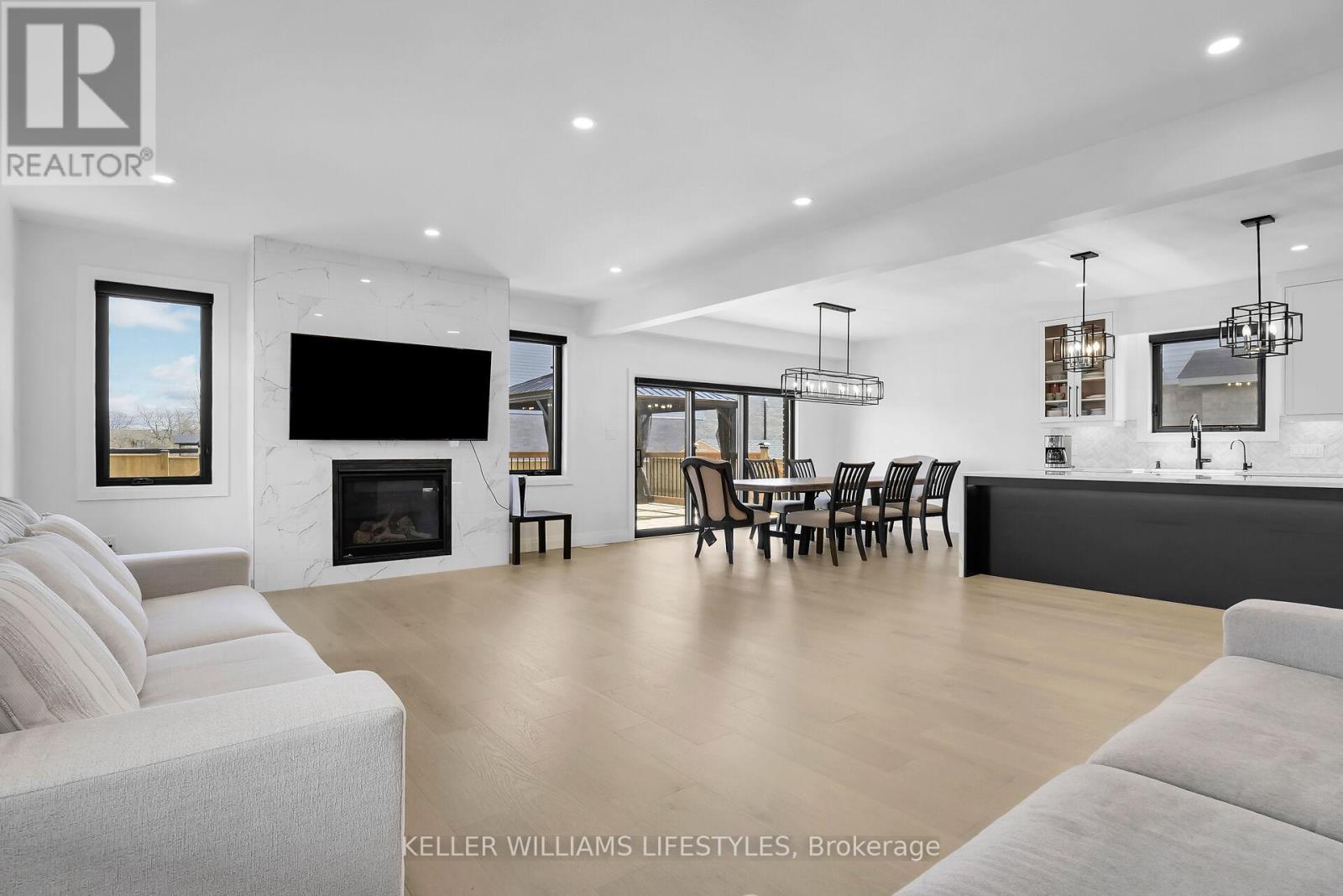 104 CRESTVIEW DRIVE - 18