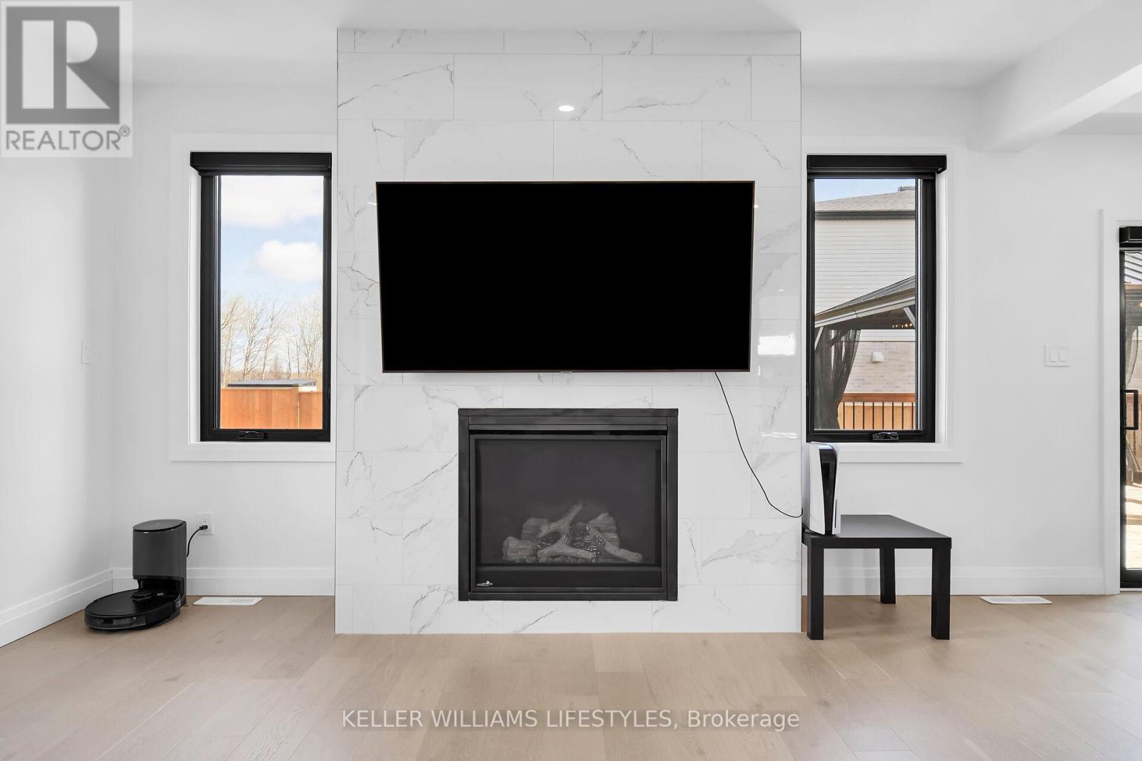 104 CRESTVIEW DRIVE - 20