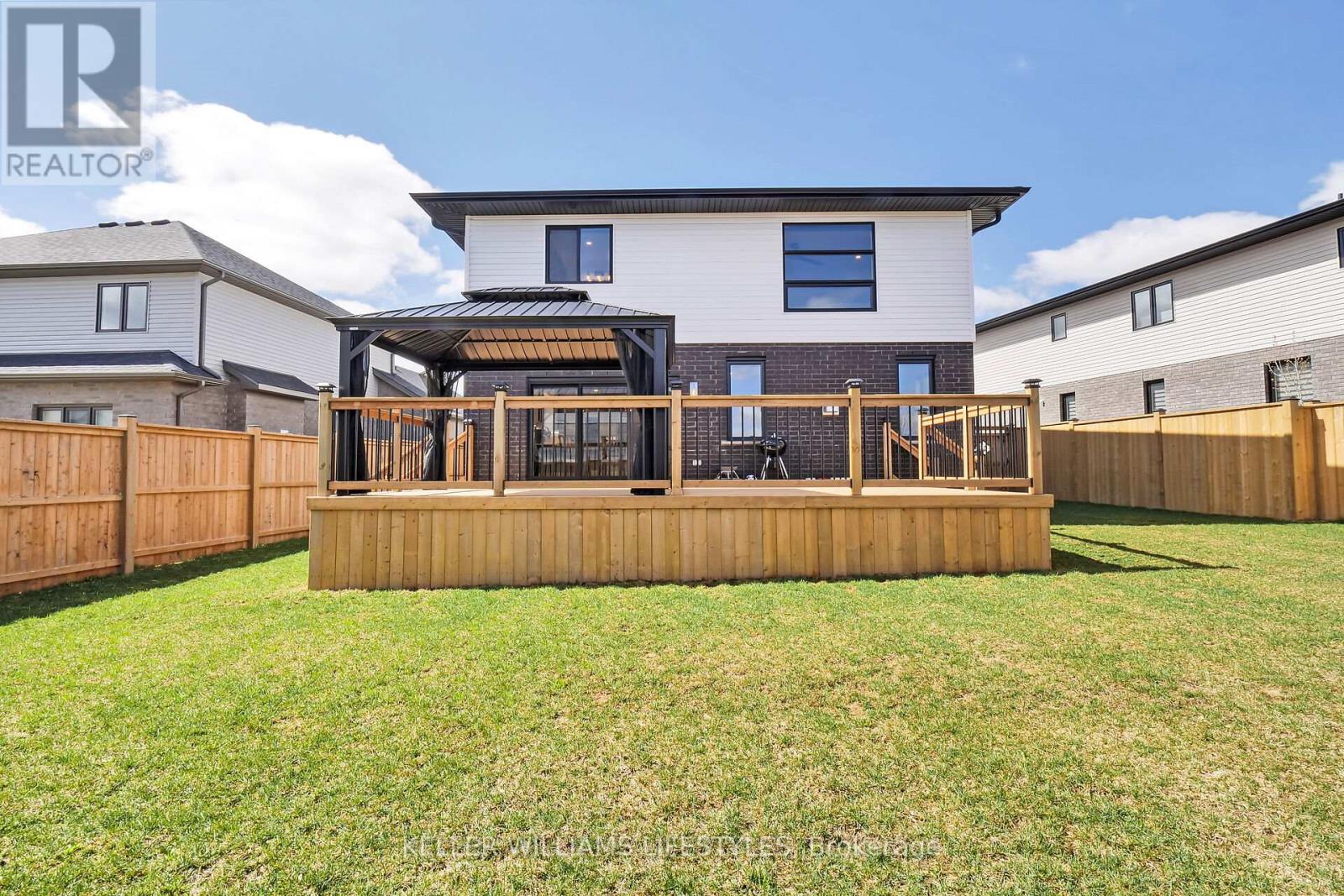 104 CRESTVIEW DRIVE - 44