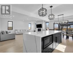 104 Crestview Drive, Middlesex Centre, ON N0L1R0 Photo 13