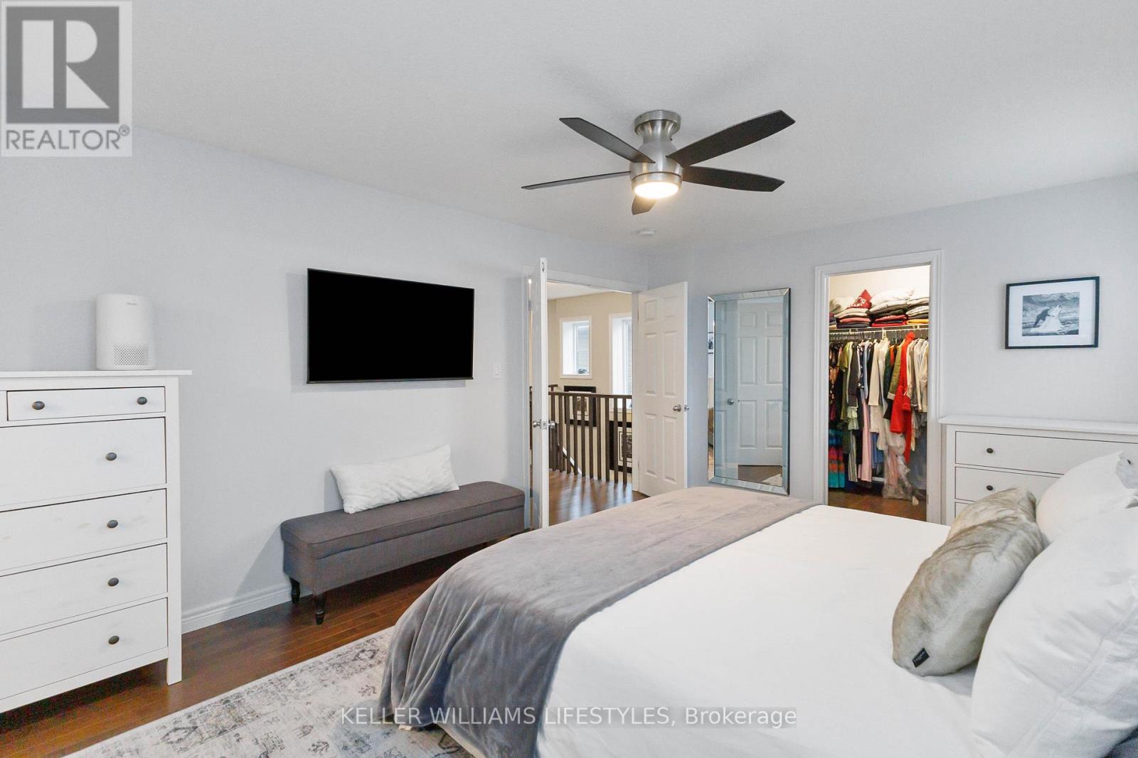 488 BLACKACRES BOULEVARD — photo 32