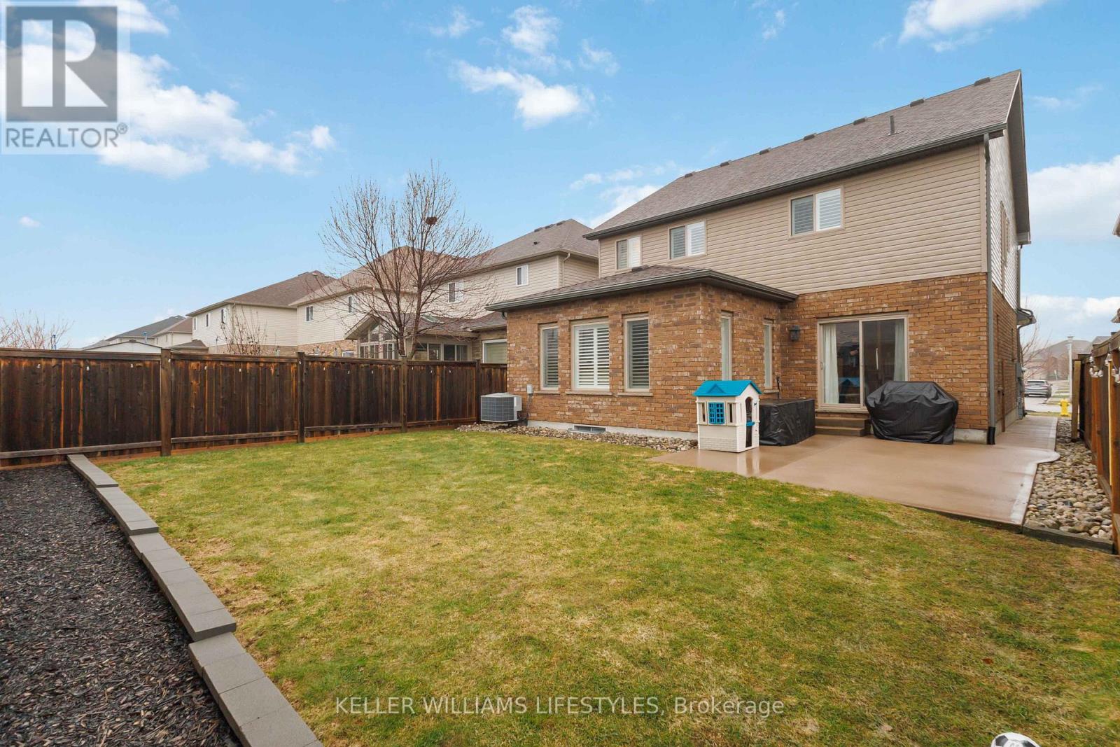 488 BLACKACRES BOULEVARD — photo 38