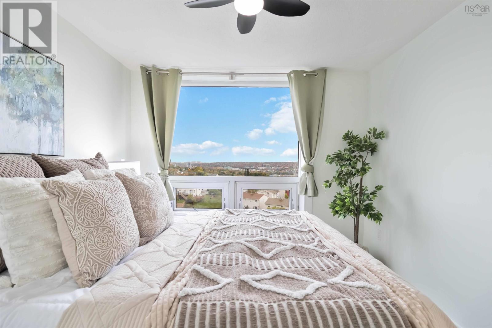 Property 18 of 25 of 5572 North Ridge Road