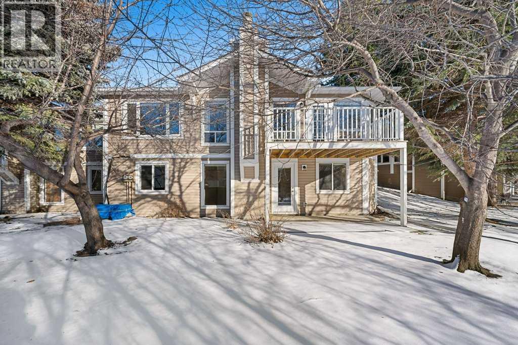 Single Family House for Sale in  Douglasbank Gardens SE Douglasdale/Glen Calgary 