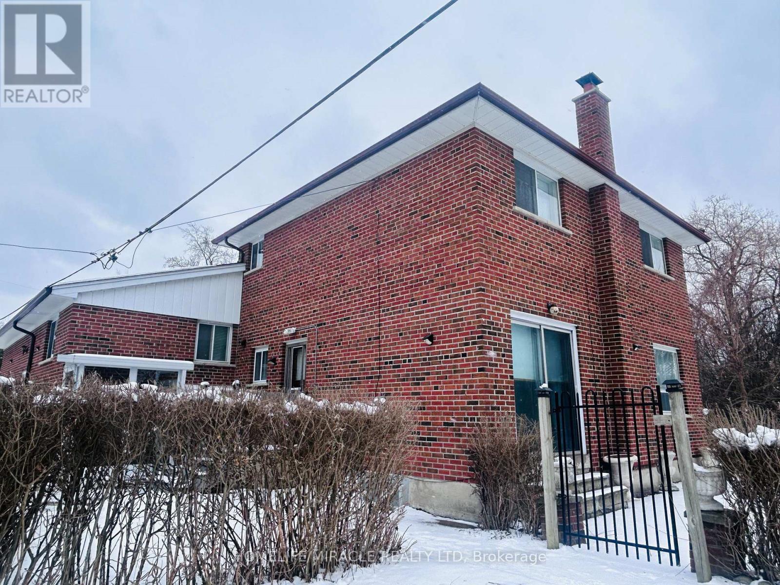 97 REIDMOUNT AVENUE,Toronto (Agincourt South-Malvern West),,