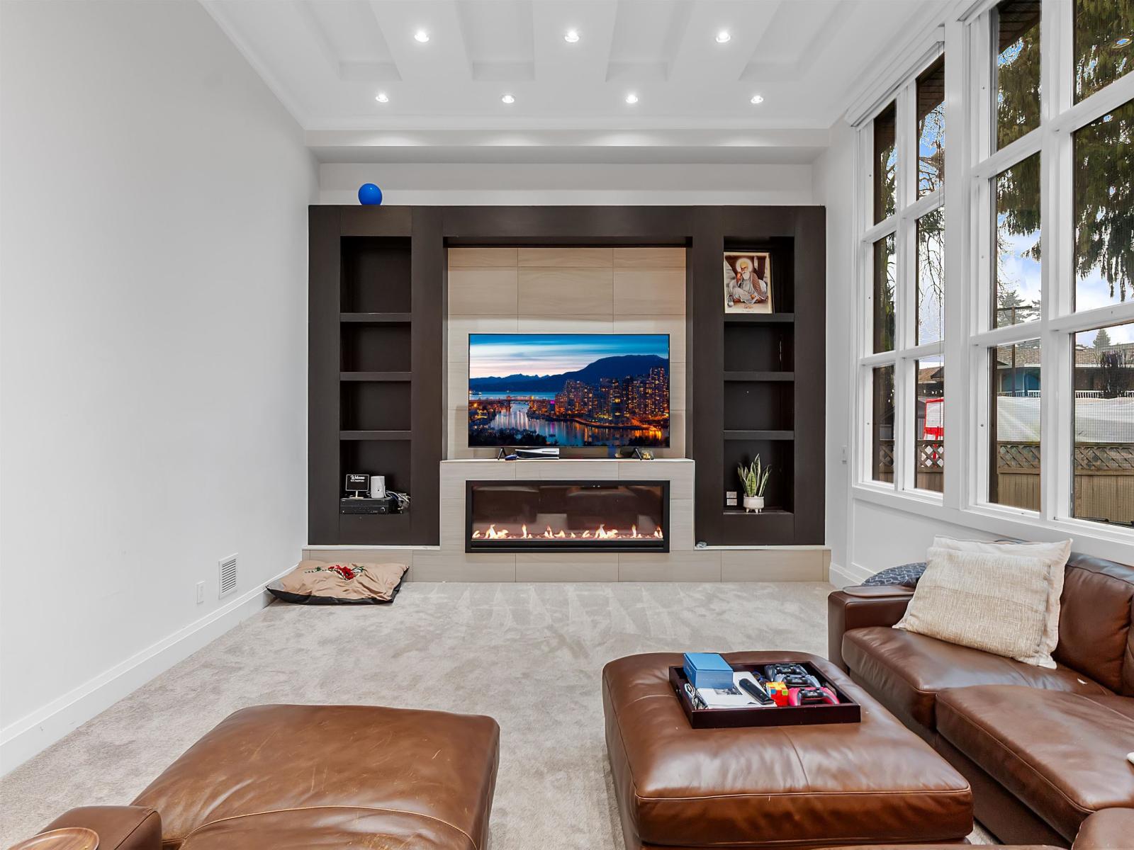 11897 82 AVENUE, Delta