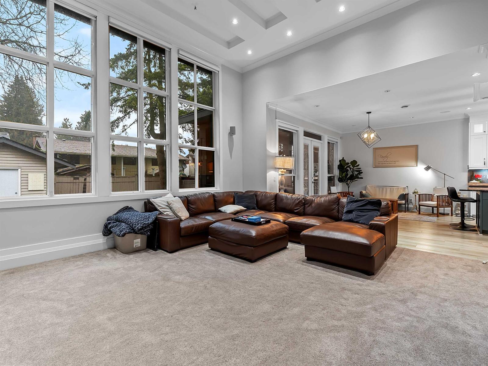 11897 82 AVENUE, Delta