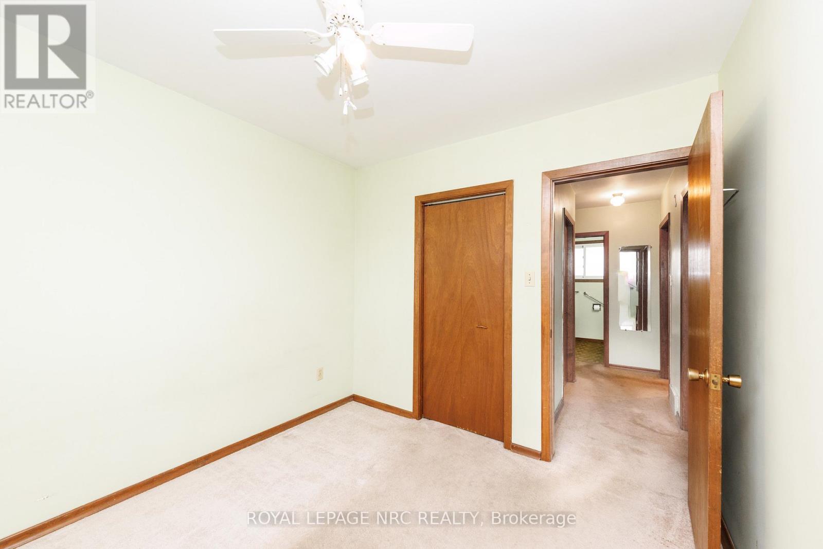 33 STRATHMORE CRESCENT - 26
