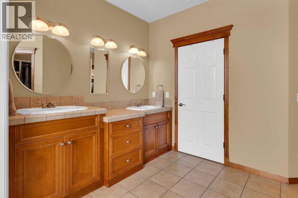 222 Ross Avenue, Cochrane