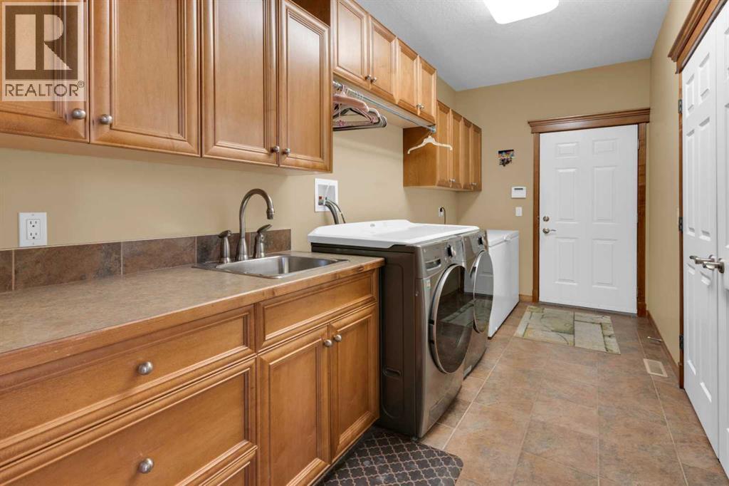 222 Ross Avenue, Cochrane