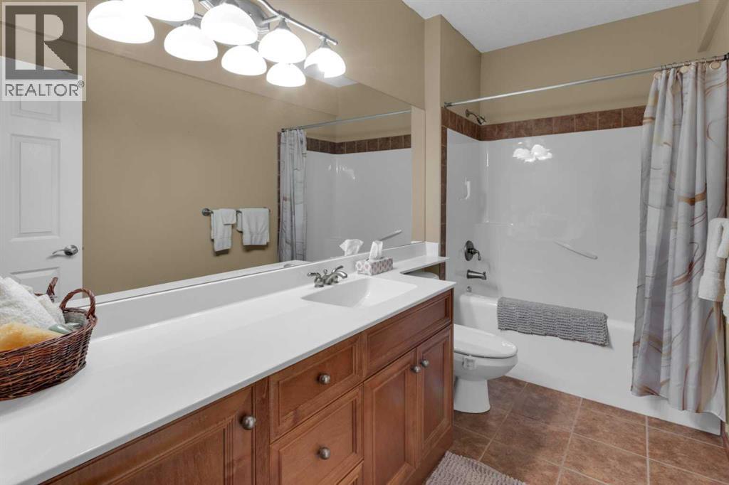 222 Ross Avenue, Cochrane