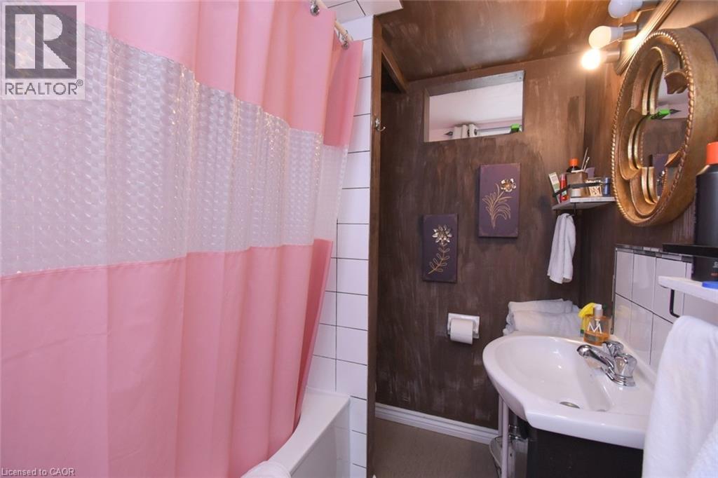 1058 HIGHWAY NO 8, Stoney Creek, Ontario, L8E5H8 — Photo 27