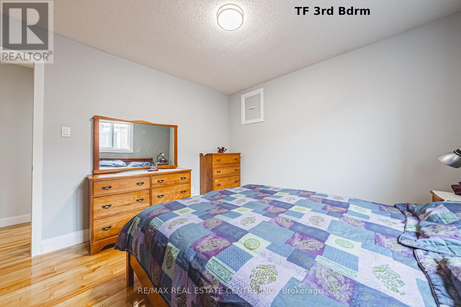 4322 WATERFORD CRESCENT - 31