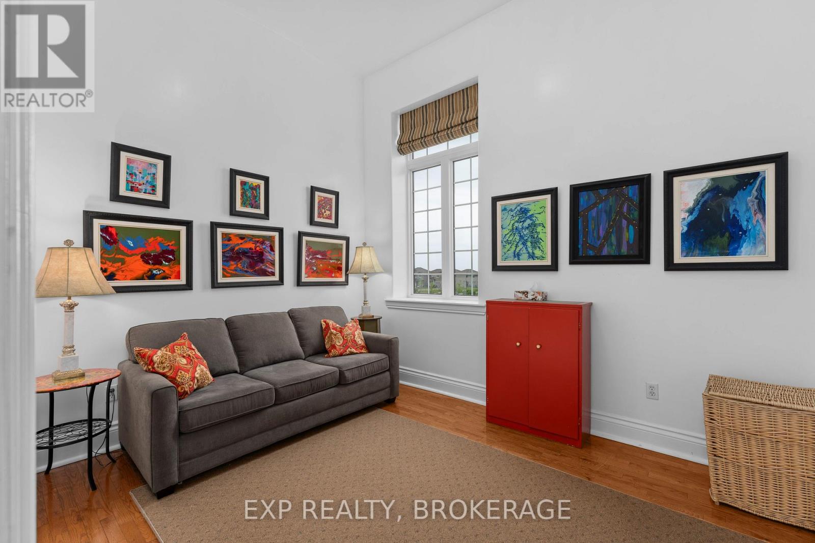 11 CROSS STREET - 32