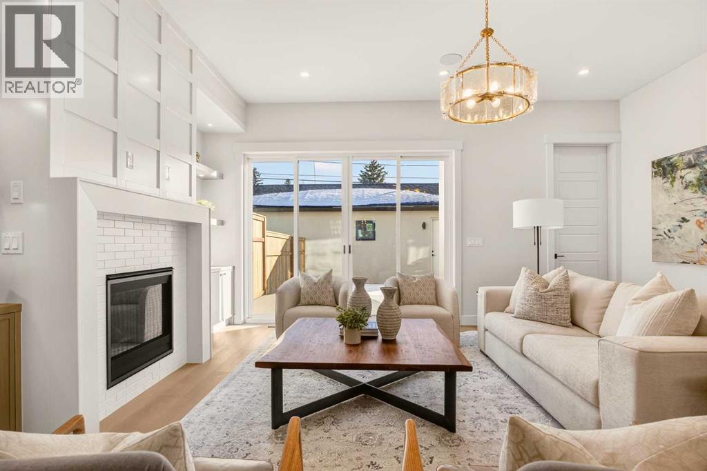 Single Family House for Sale in   Avenue NW West Hillhurst Calgary 