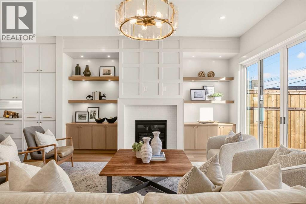 Single Family House for Sale in   Avenue NW West Hillhurst Calgary 