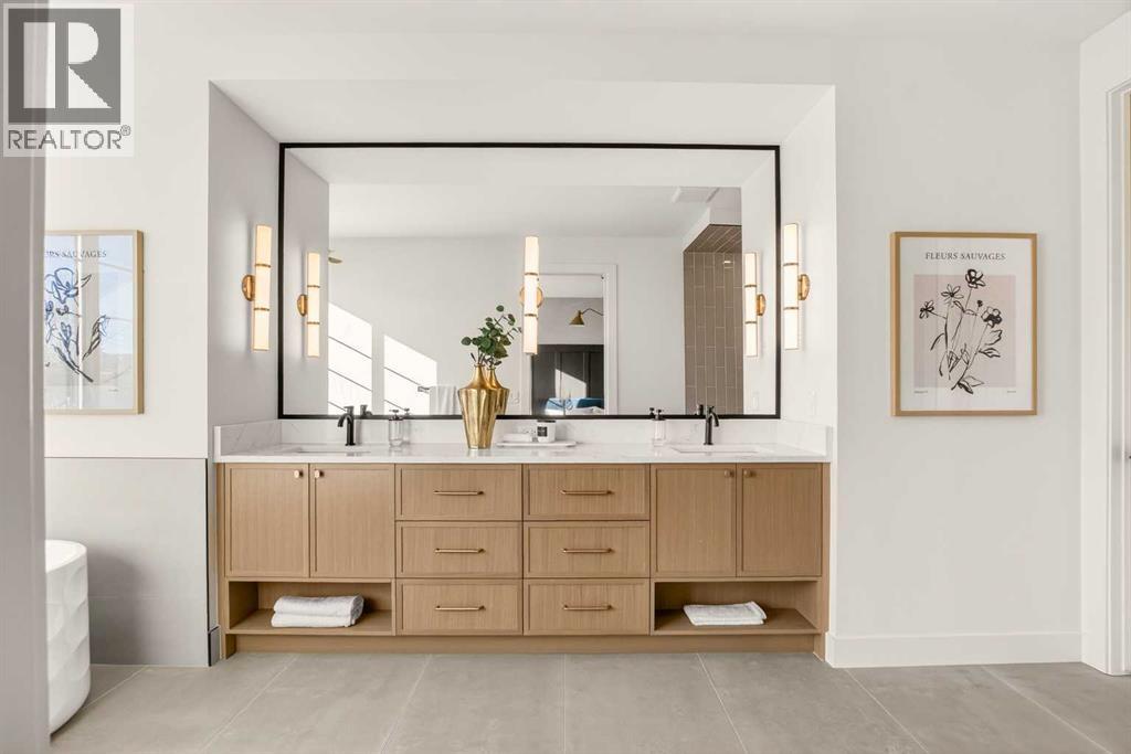 Single Family House for Sale in   Avenue NW West Hillhurst Calgary 