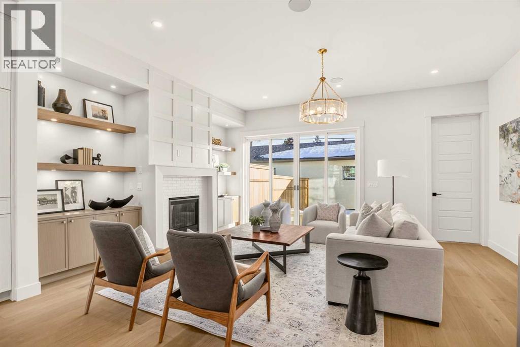 Single Family House for Sale in   Avenue NW West Hillhurst Calgary 