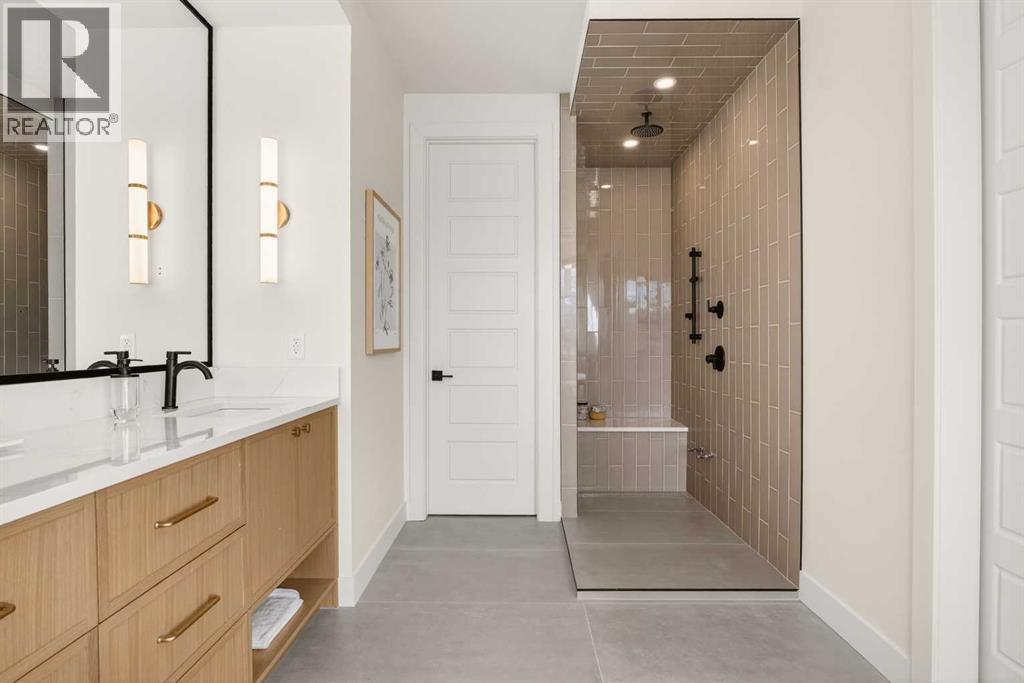 Single Family House for Sale in   Avenue NW West Hillhurst Calgary 