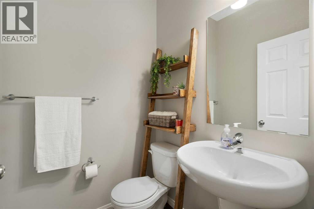 217 Buckskin Way, Cochrane