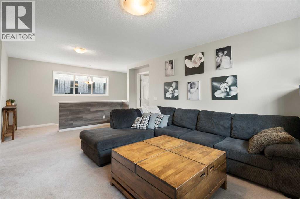 217 Buckskin Way, Cochrane