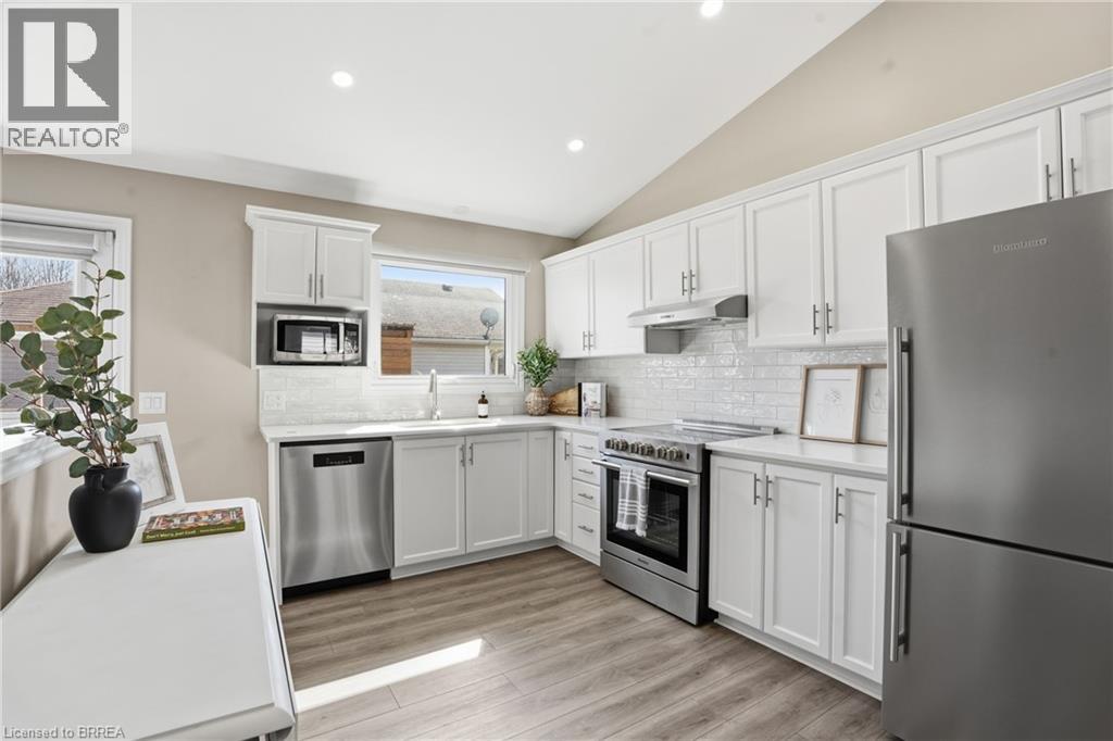 12 DENBY Road - 8