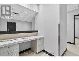 204 - 240 Penetanguishene Road, Midland, ON L4R4P4 Photo 25