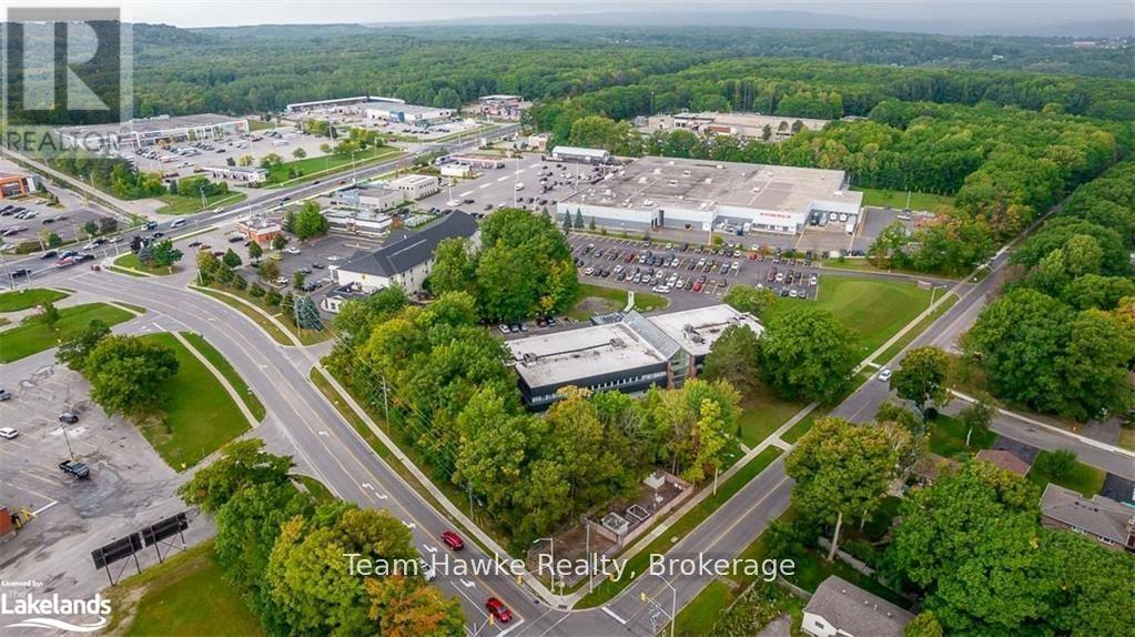 240 Penetanguishene Road — photo 44