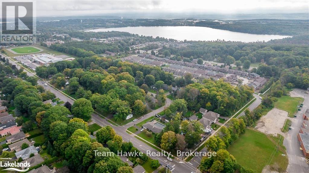 240 Penetanguishene Road — photo 48